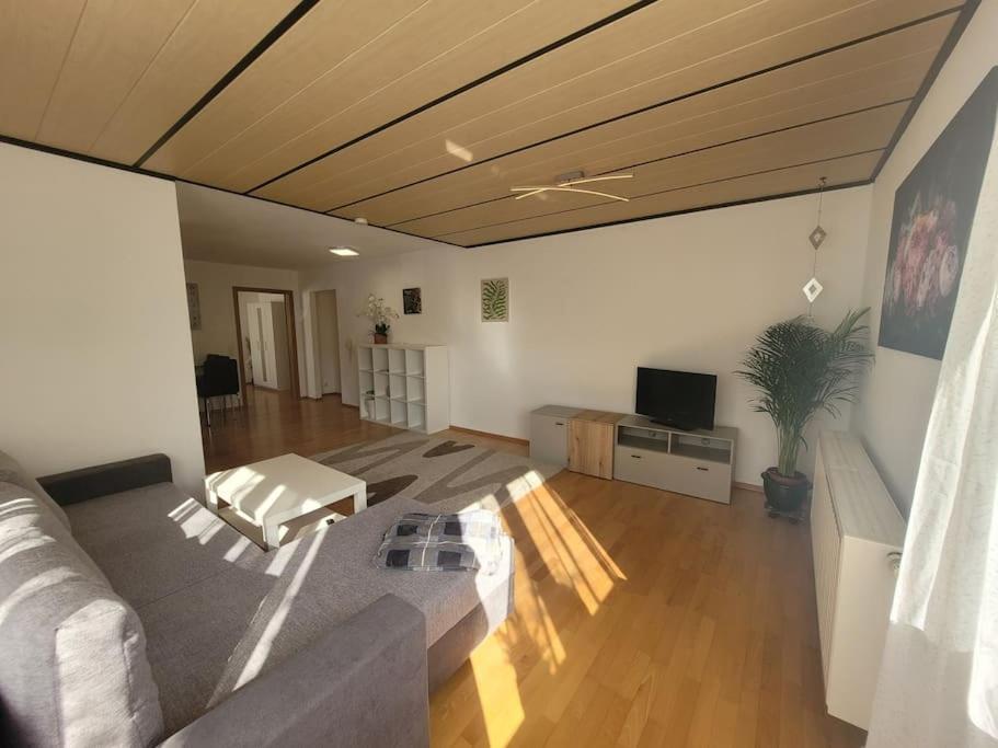 Zwei Zimmer Wohnung ハイデンハイム・アン・デア・ブレンツ エクステリア 写真